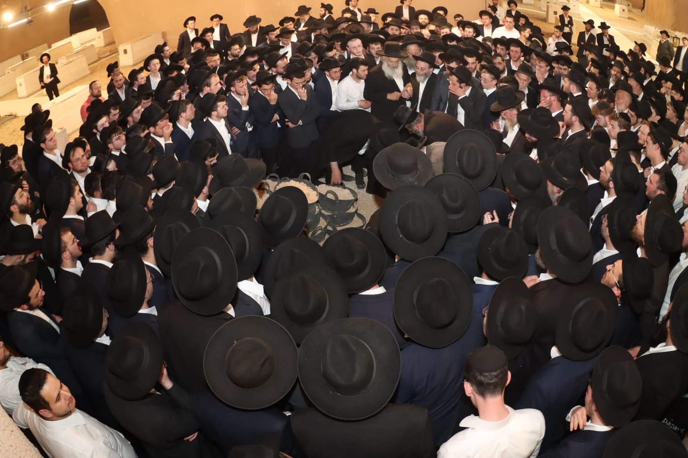 מסע הלוויית הבחור יששכר דב שפיגל ז"ל