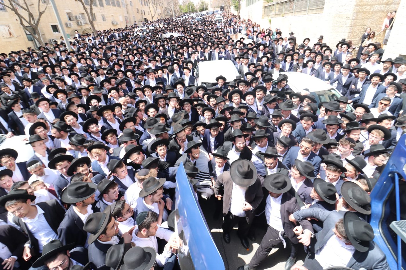 מסע הלוויית הבחור יששכר דב שפיגל ז"ל