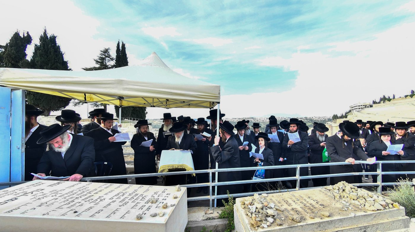 הילולא קדישא בפינסק קארלין