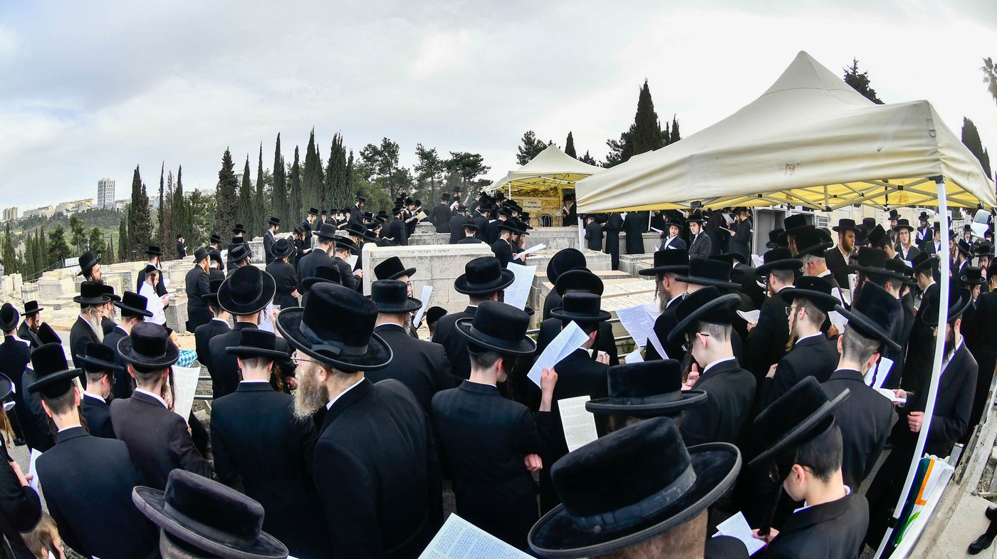 הילולא קדישא בפינסק קארלין