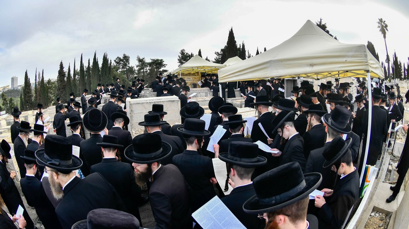 הילולא קדישא בפינסק קארלין