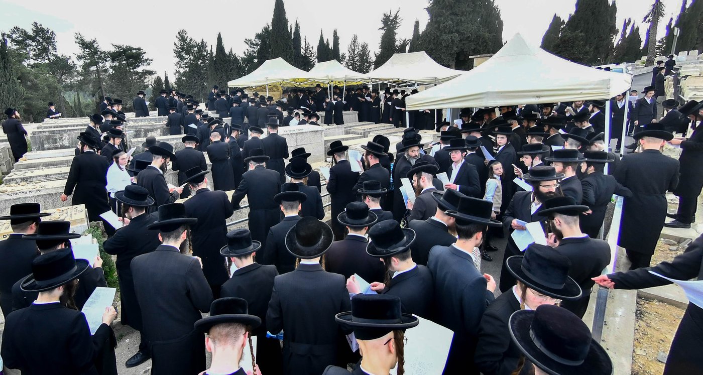 הילולא קדישא בפינסק קארלין