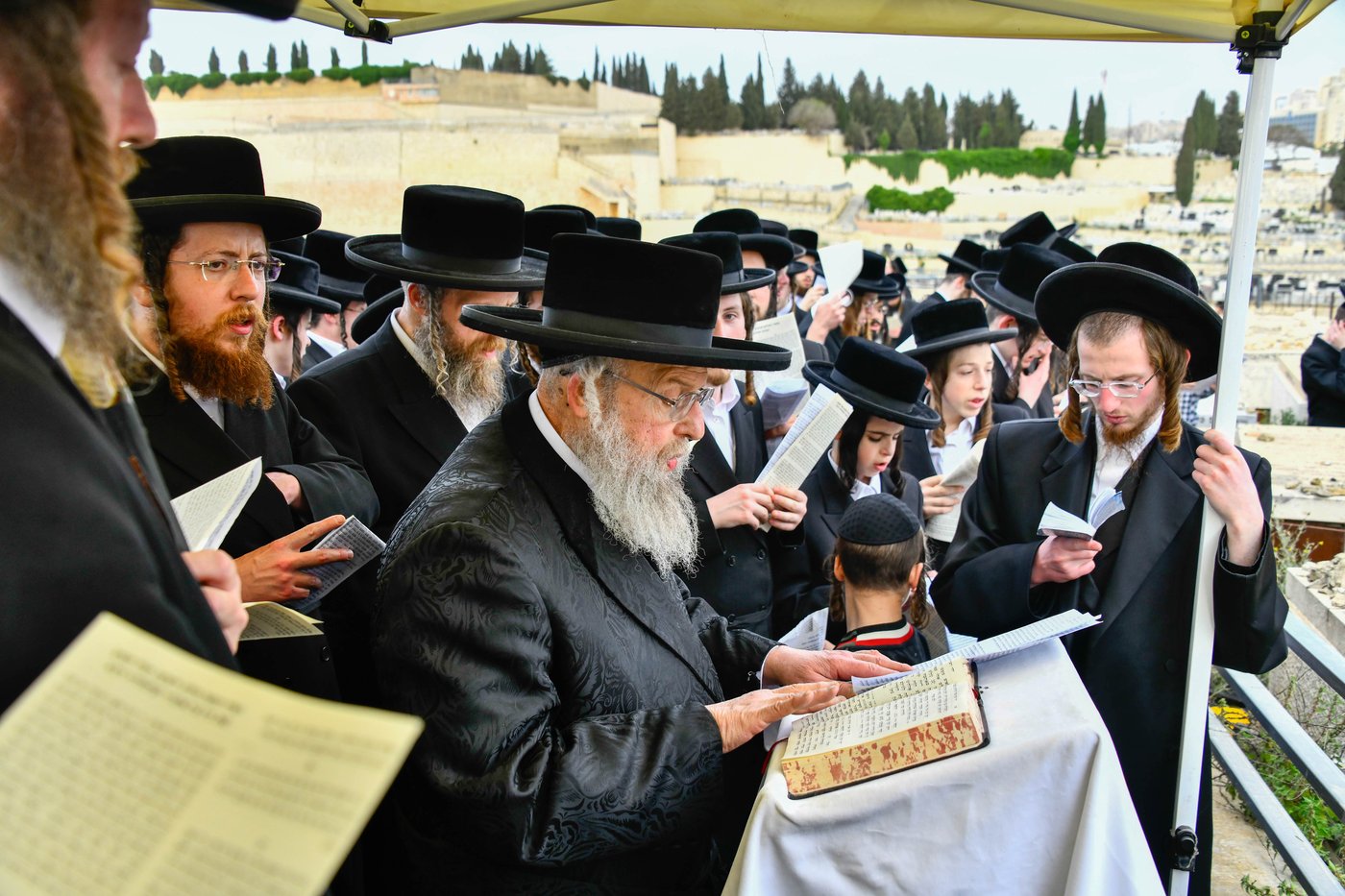 הילולא קדישא בפינסק קארלין