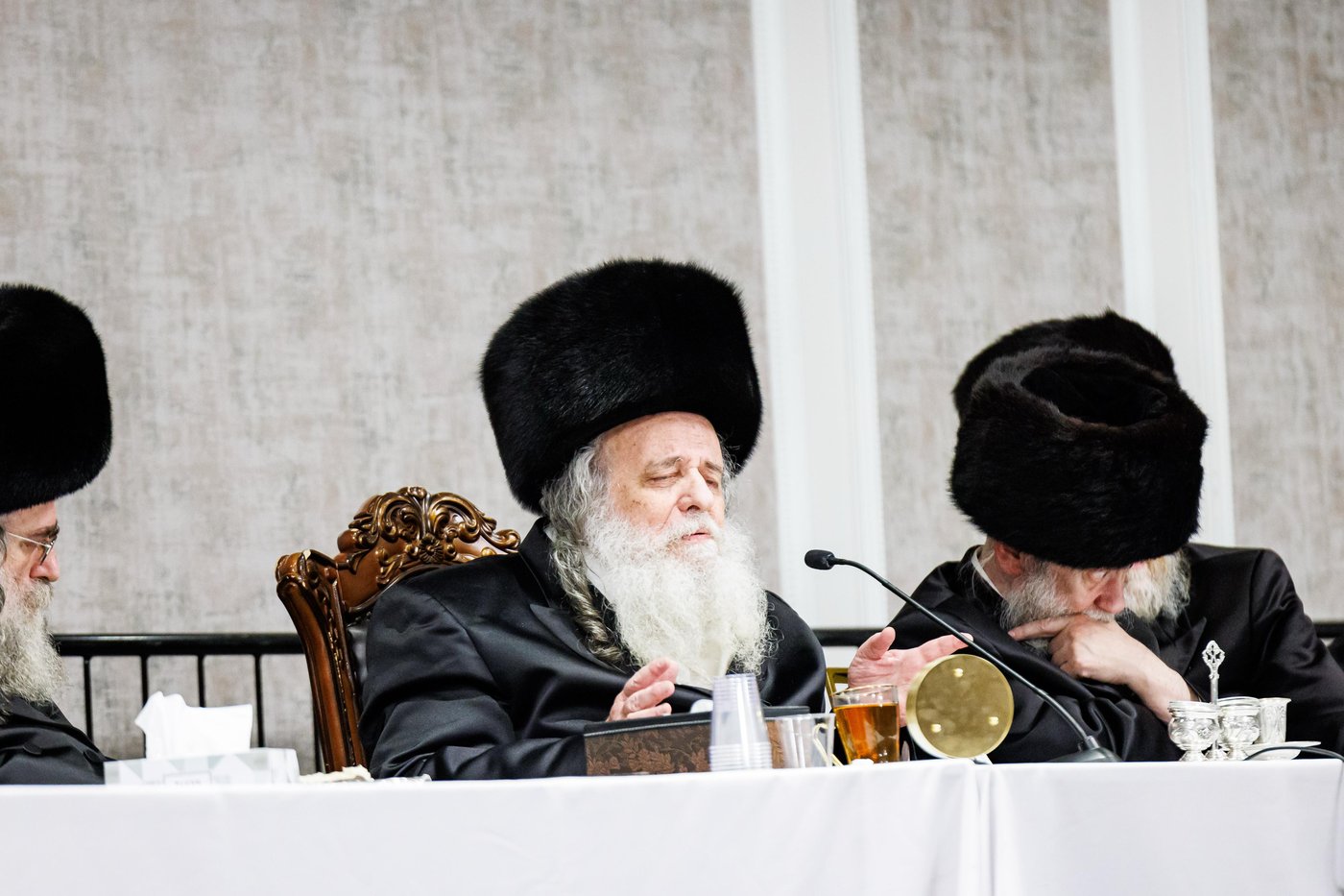 הגר"ש אלתר במוצאי שב"ק בבורו פארק