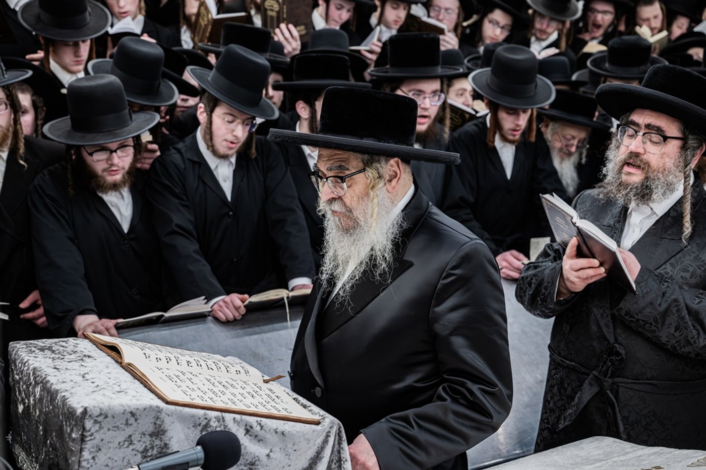 האדמו"ר מסאטמר בעליה לציון