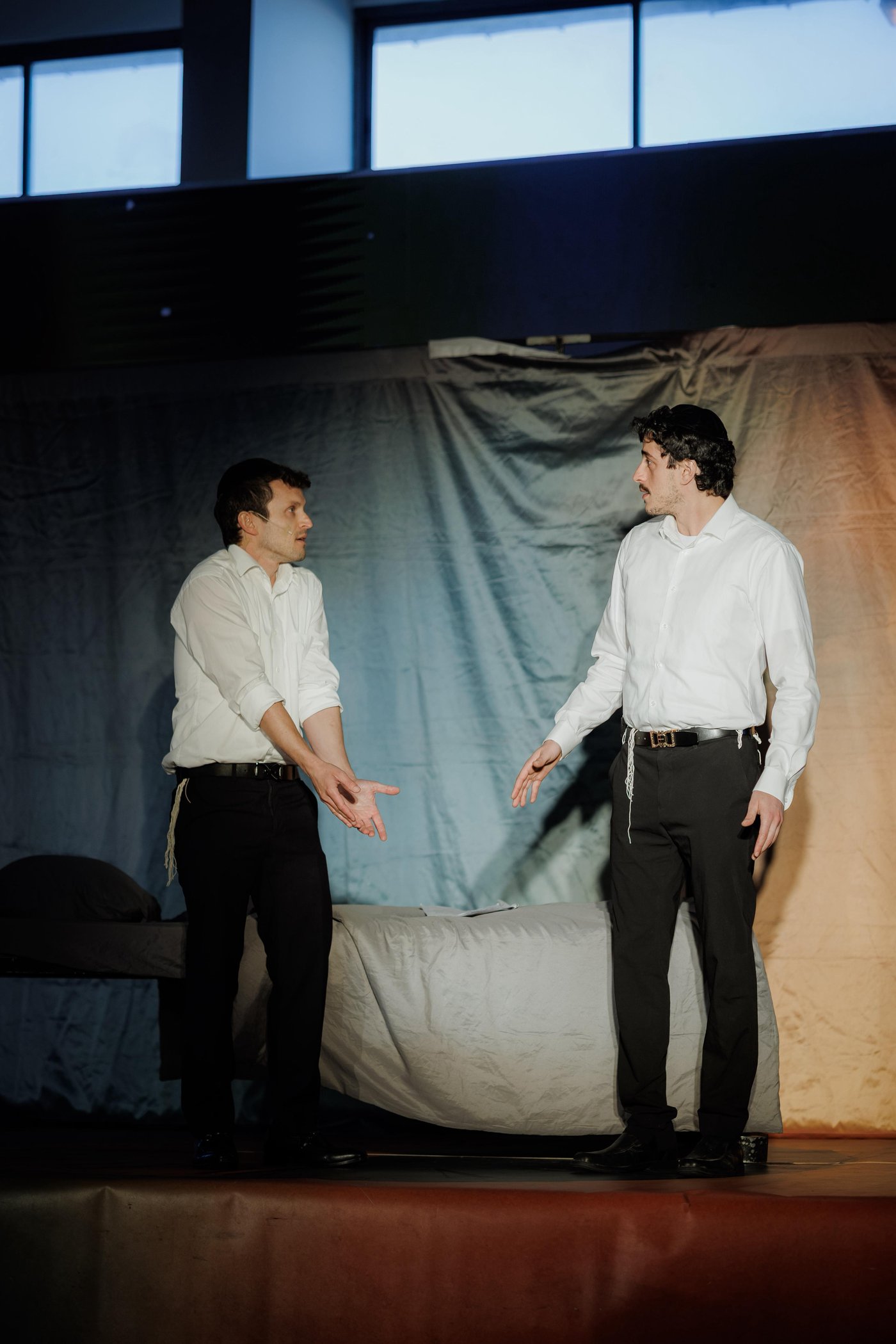 בין הזמנים חודש ניסן 