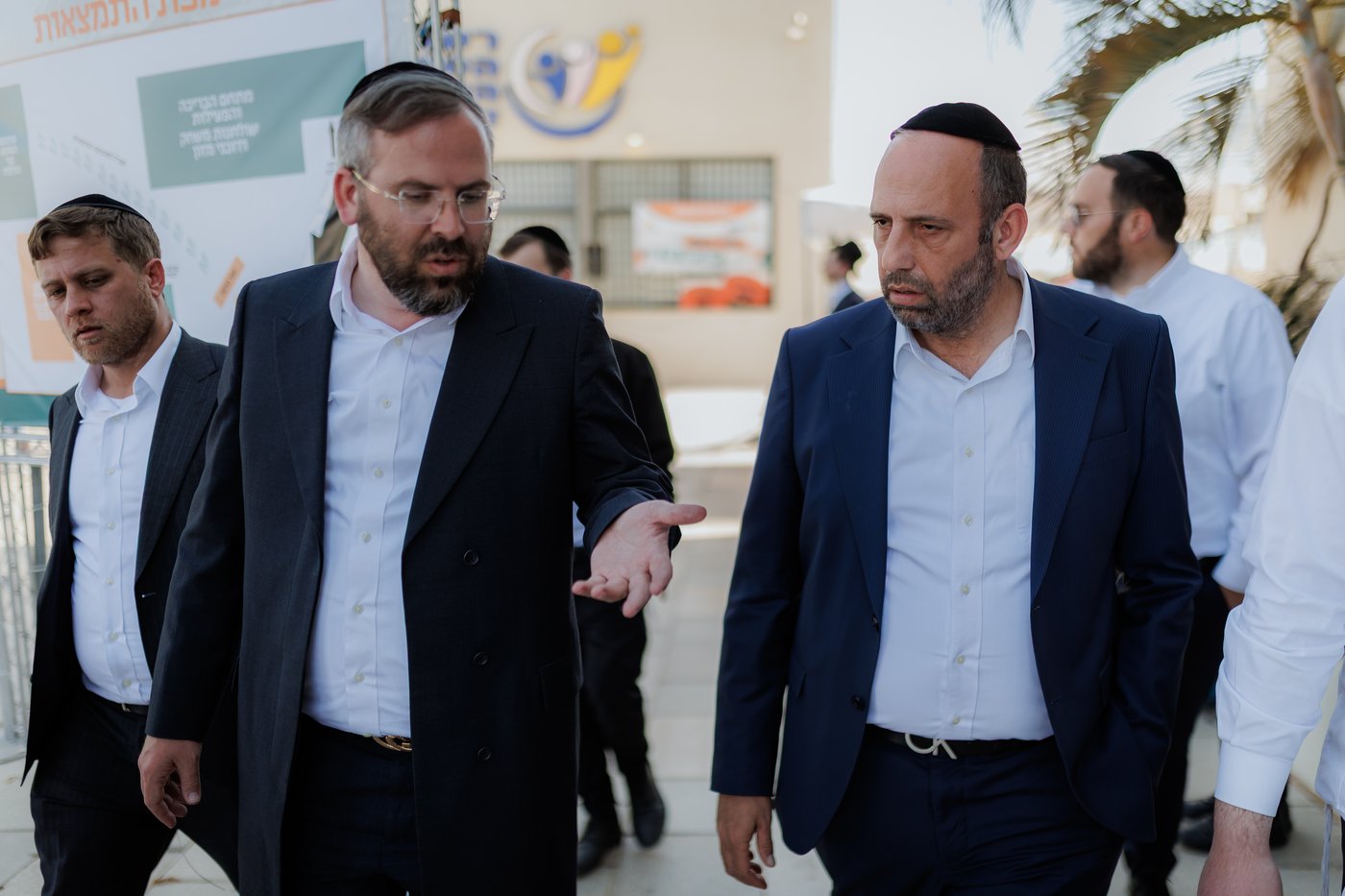 בין הזמנים חודש ניסן 