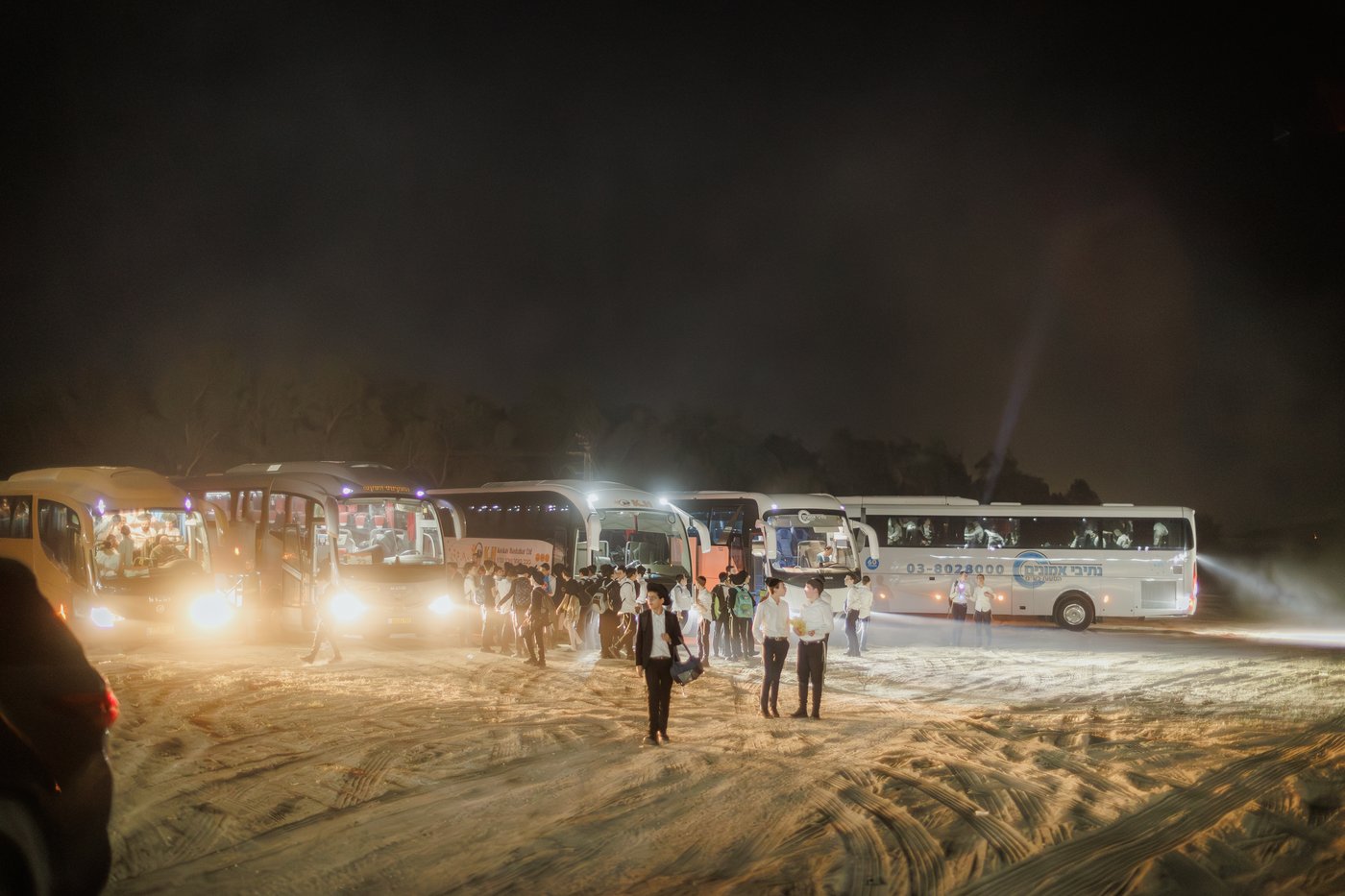 בין הזמנים חודש ניסן 