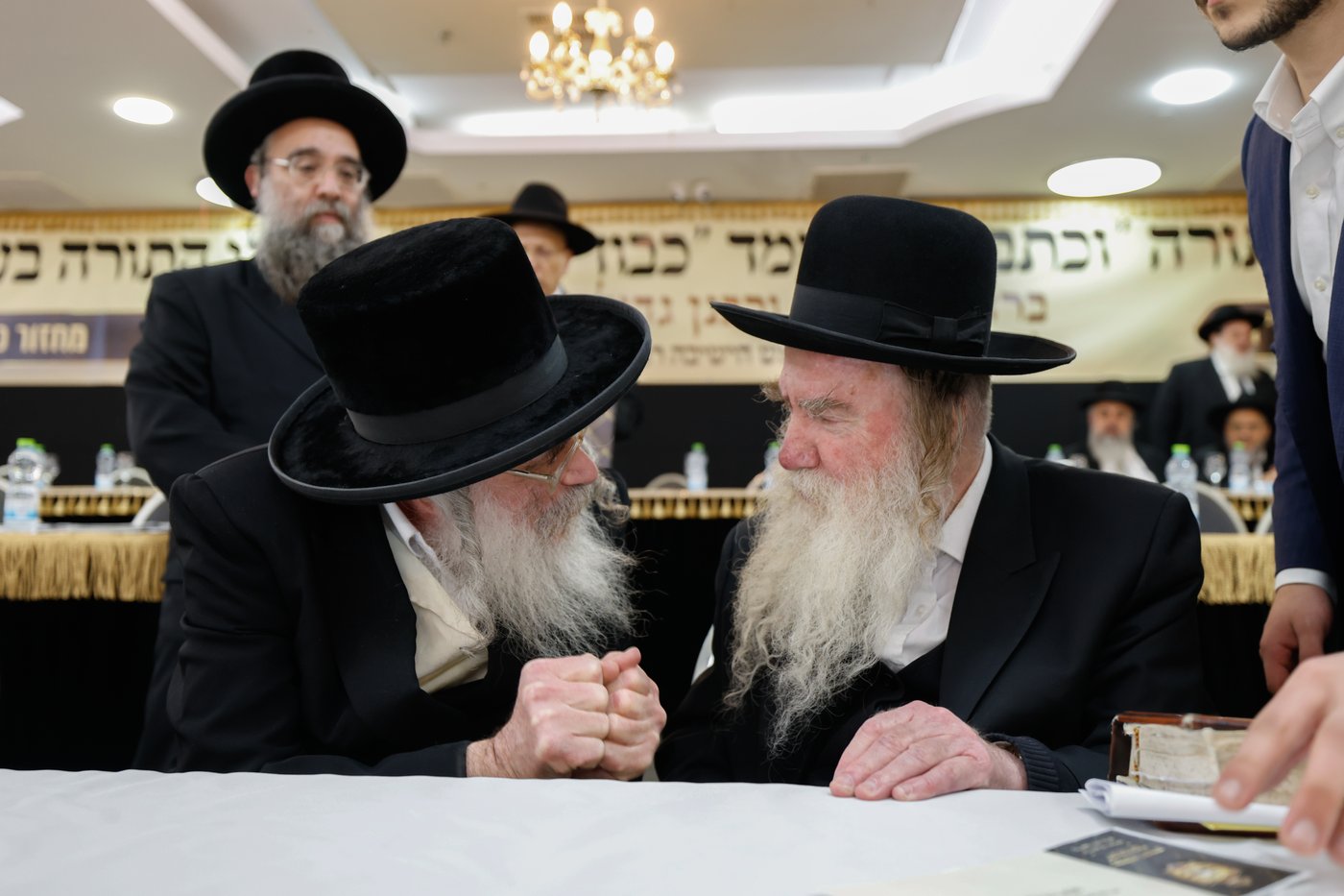 מעמד כבוד התורה 'וכתבתם'