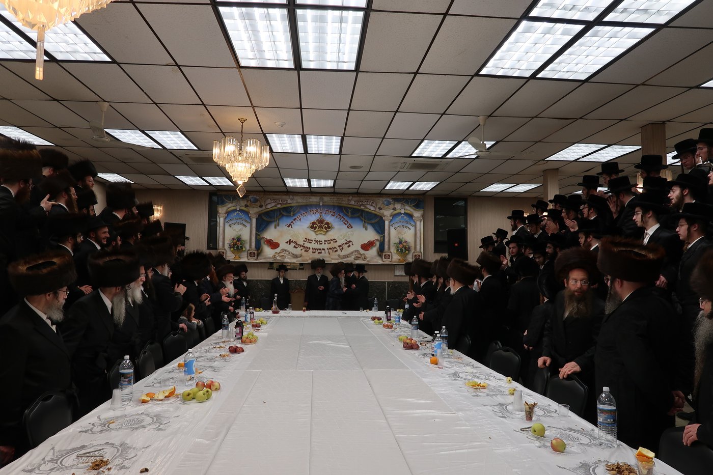 שמחת הווארט של בן האדמו"ר מצאנז זוועהיל