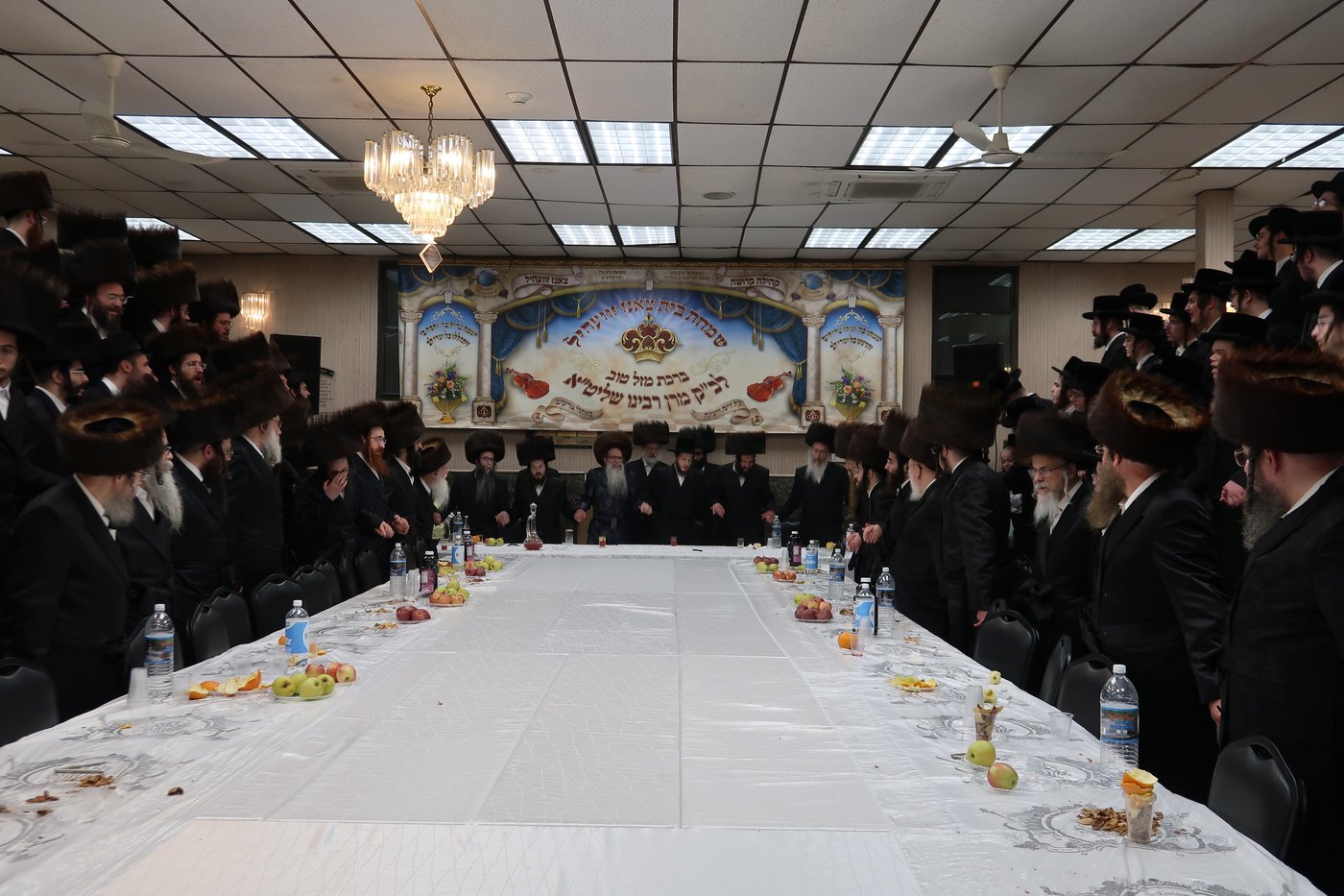 שמחת הווארט של בן האדמו"ר מצאנז זוועהיל