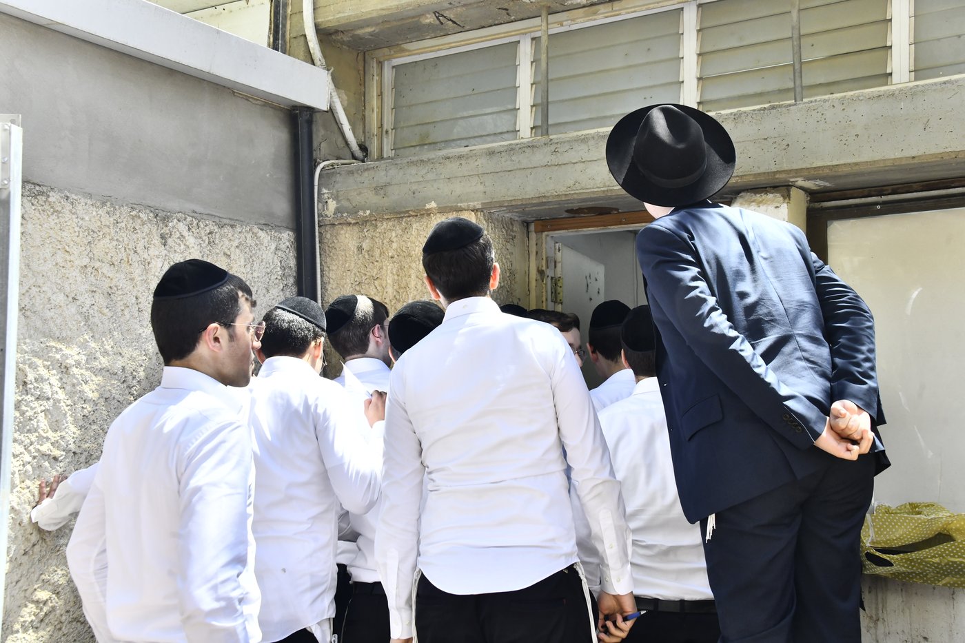 הגאון רבי יצחק הקר בישיבת גרודנא