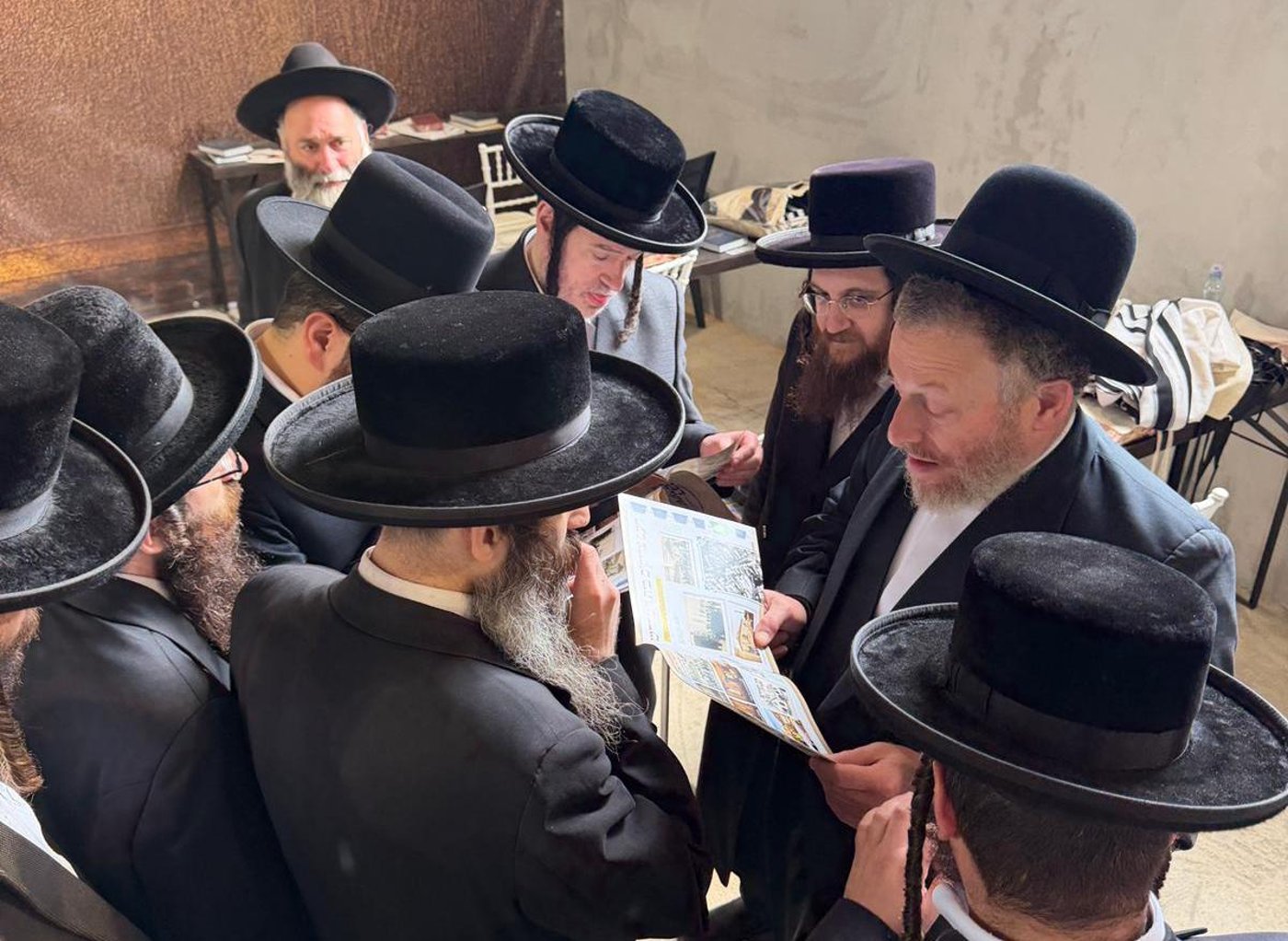 הנגידים בקרעסטיר