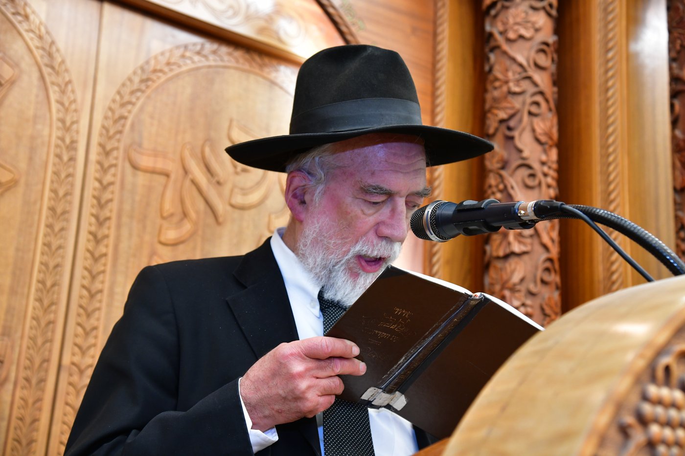 עצרת מספד בעטרת צבי