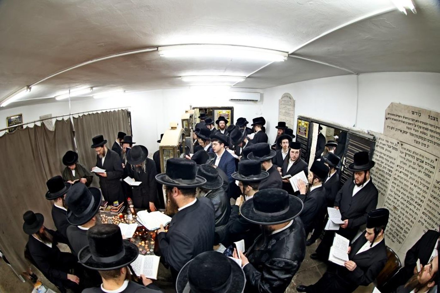 מראות מההעליה לציון האמרי יוסף מספינקא זצ"ל