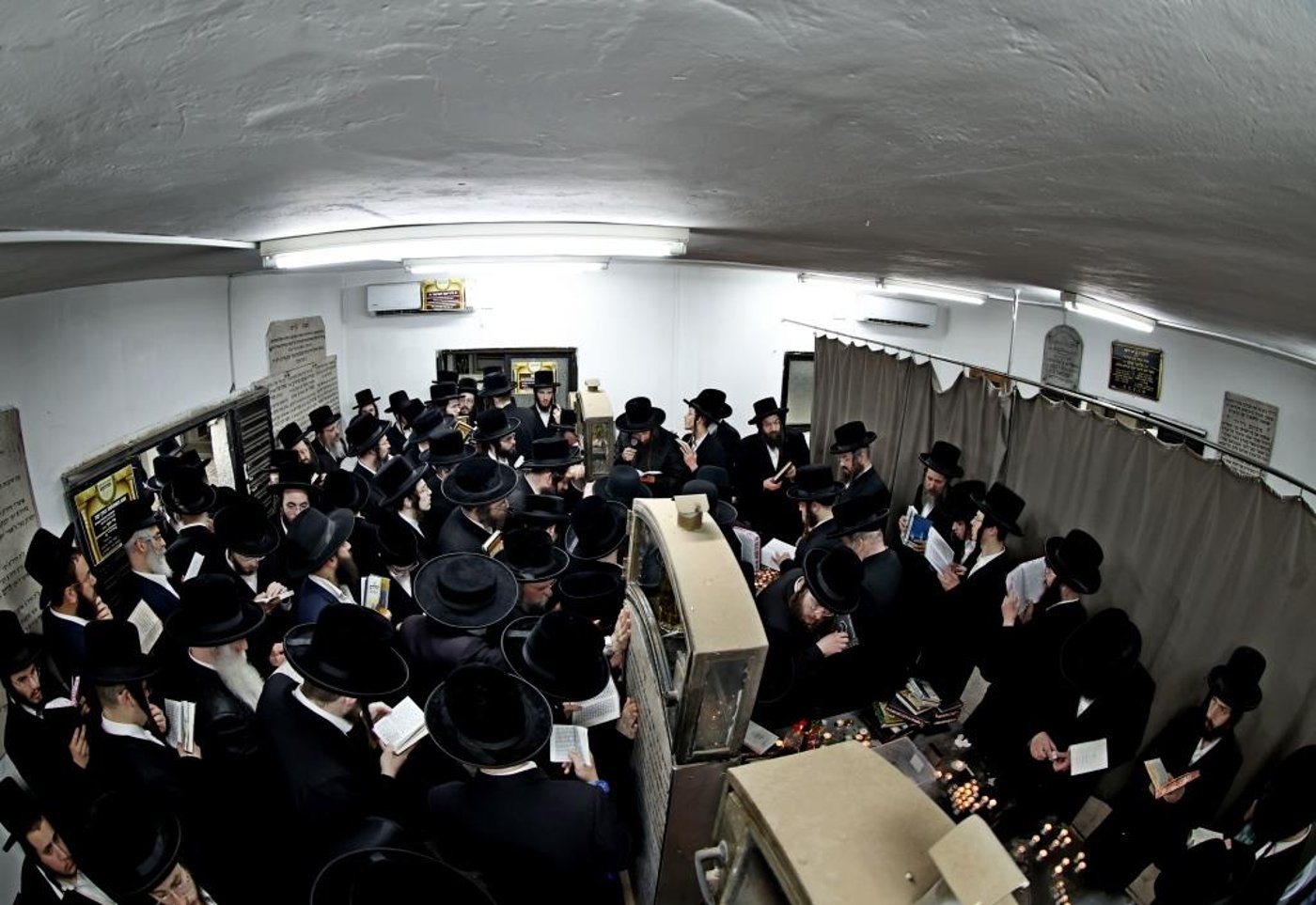 מראות מההעליה לציון האמרי יוסף מספינקא זצ"ל