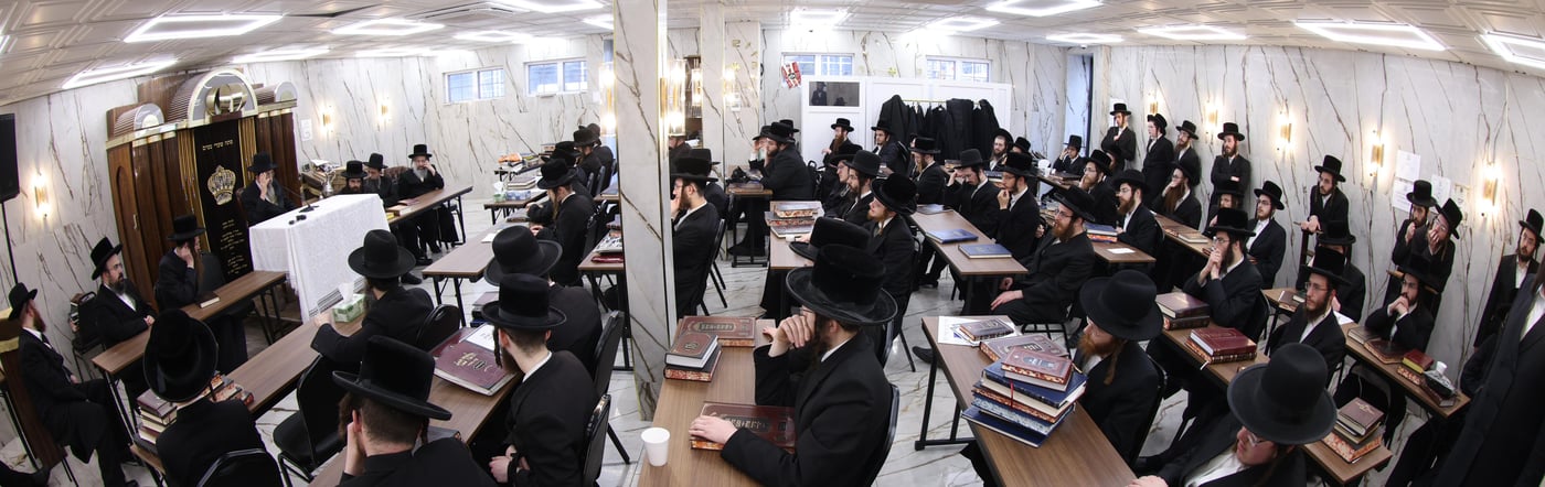 האדמו"ר מתולדות יהודה סטוטשין בפתיחת הזמן