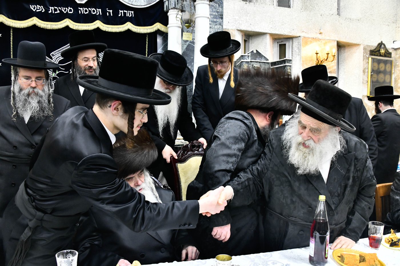 שמחת האירוסין בקרעטשניף י-ם - קומרנא