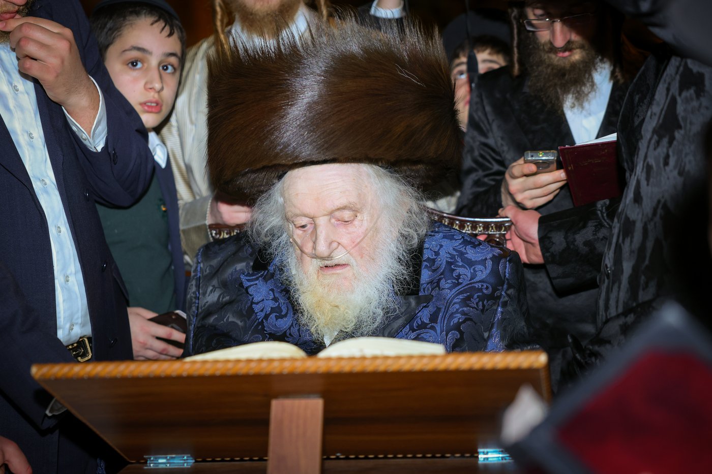 ערב ומוצאי שבת אצל הגר"מ שטרנבוך