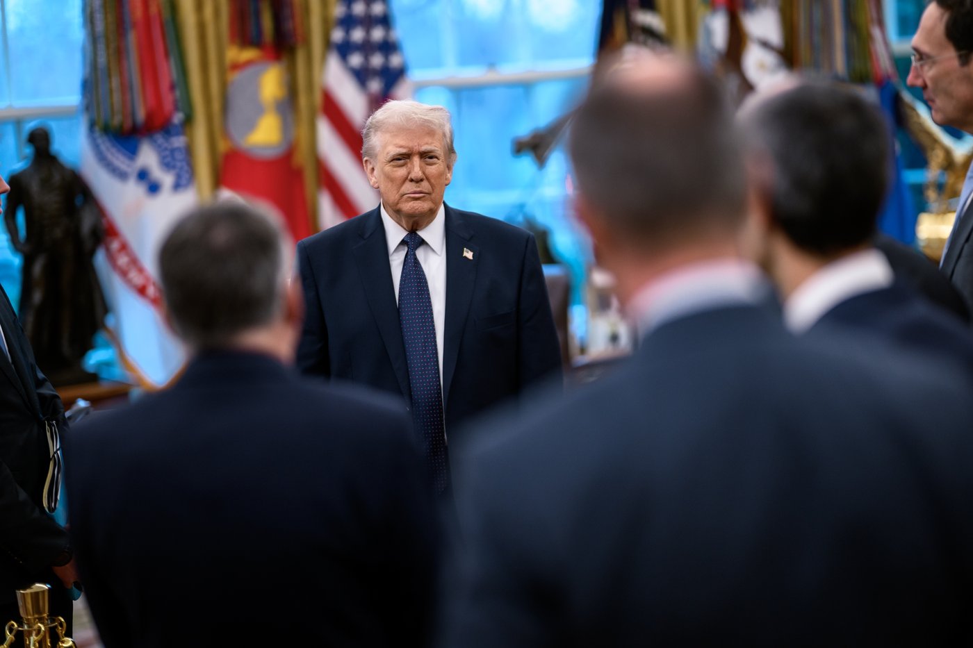 טראמפ במפגש עם מנהיגים אירופיים בבית הלבן, אילוסטרציה