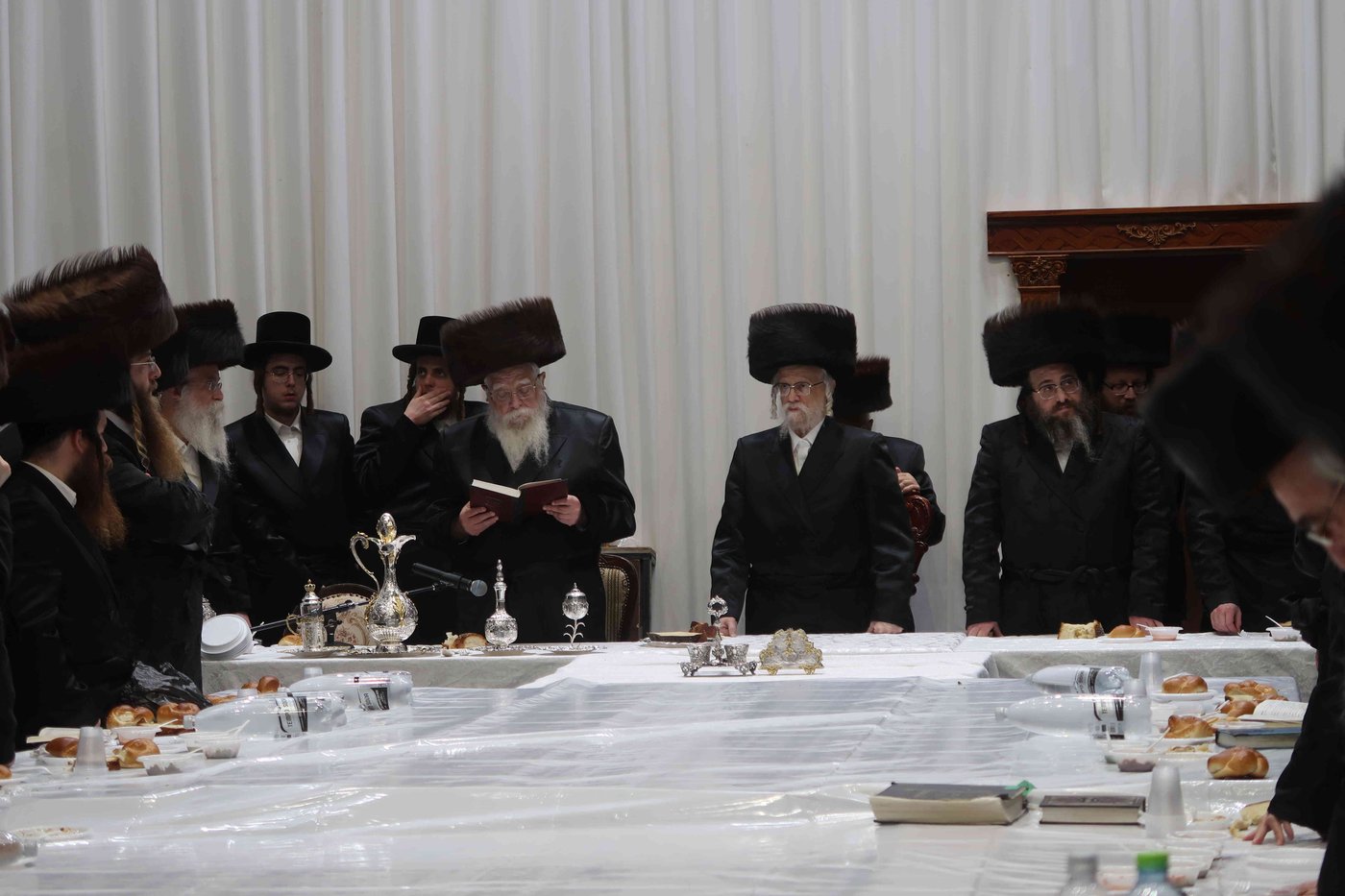 הילולא קדישא בסערט ויז'ניץ