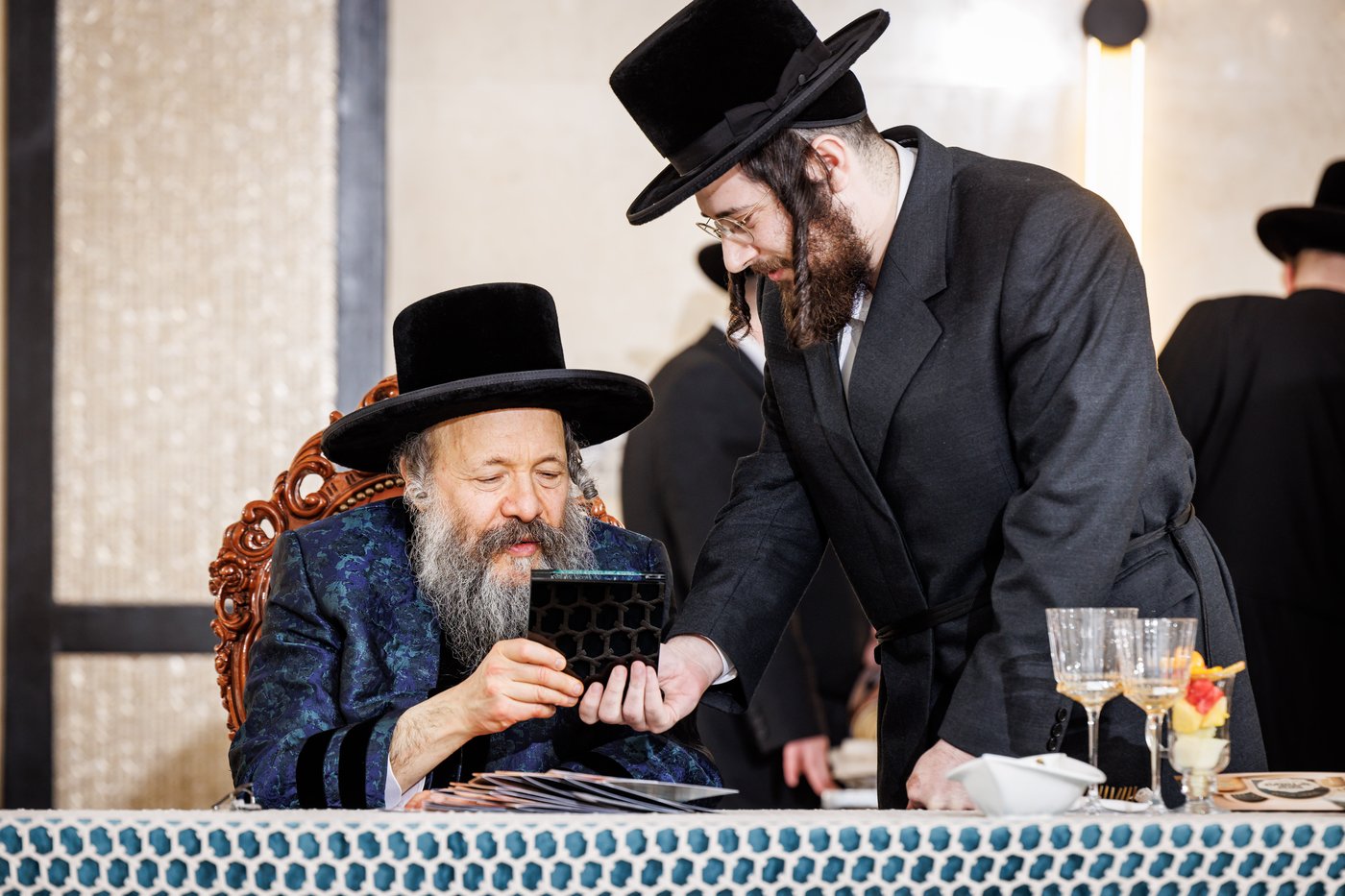 הדינרים בחצה"ק באבוב 45