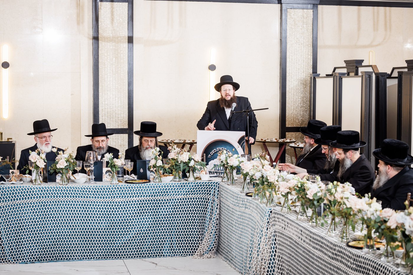 הדינרים בחצה"ק באבוב 45