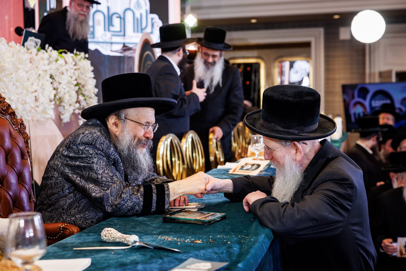 הדינרים בחצה"ק באבוב 45