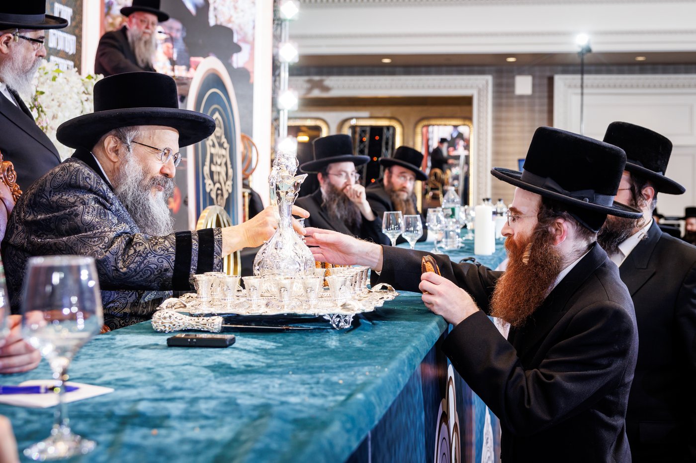 הדינרים בחצה"ק באבוב 45