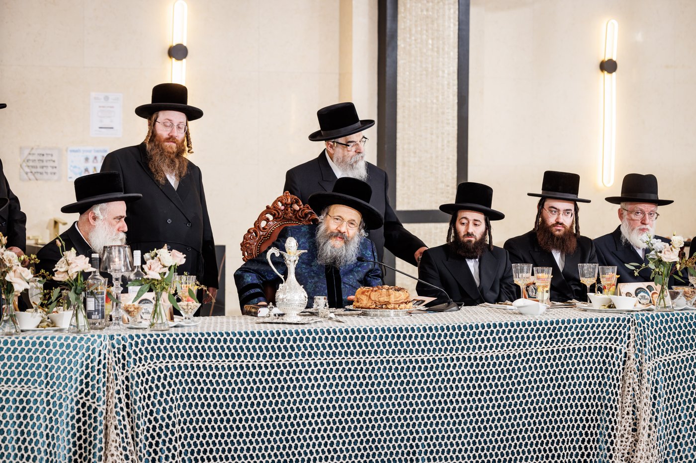 הדינרים בחצה"ק באבוב 45