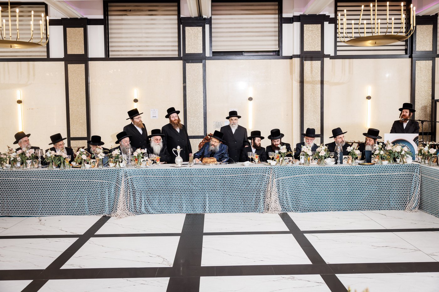 הדינרים בחצה"ק באבוב 45