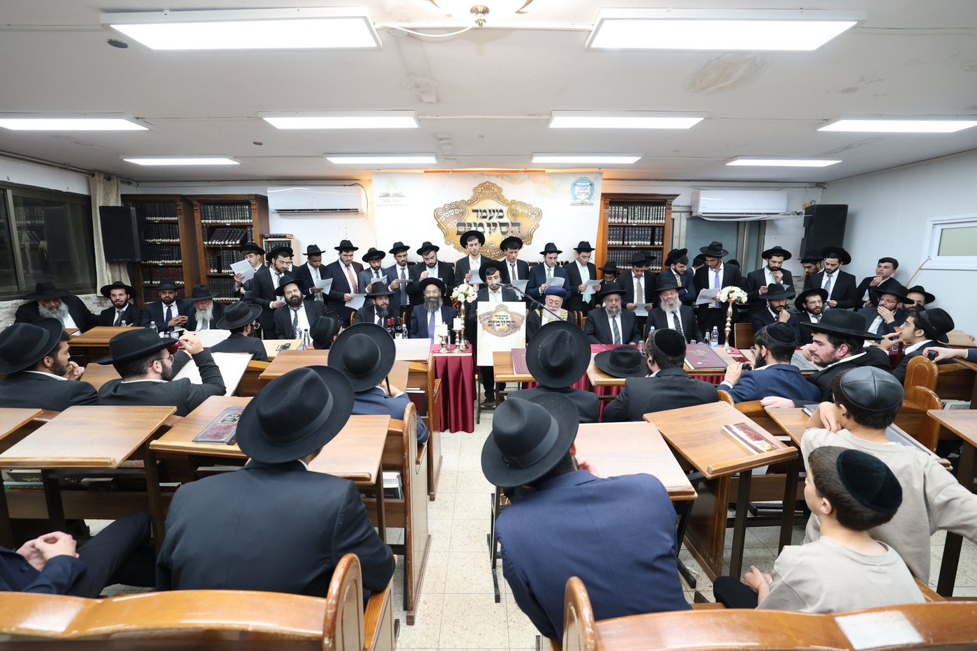 הגר"מ צדקה בישיבת תורת אברהם