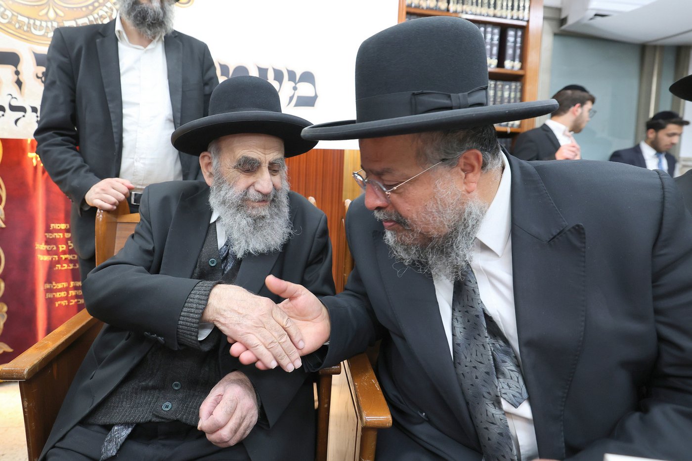 הגר"מ צדקה בישיבת תורת אברהם