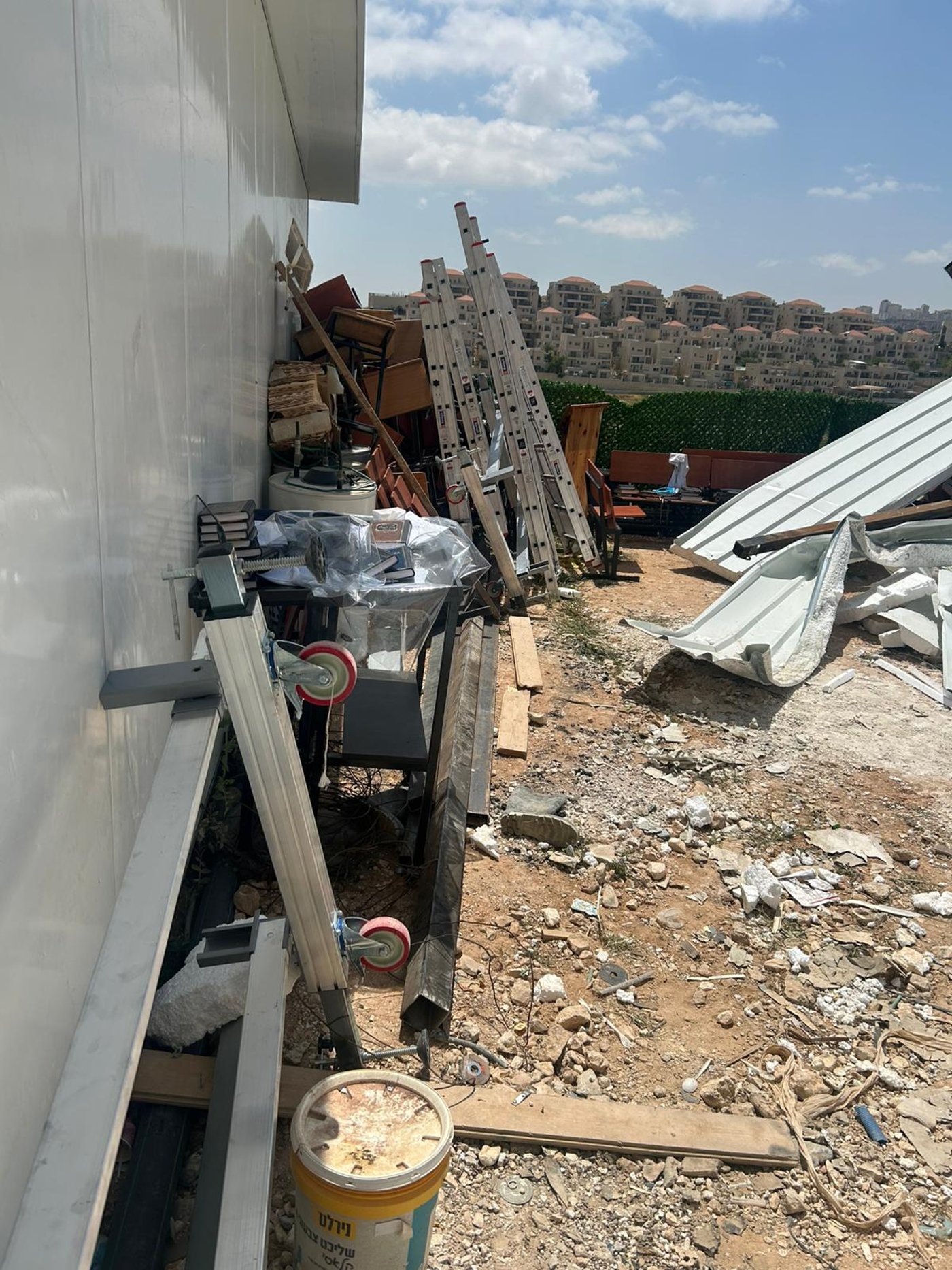 הריסת הישיבה בנווה יעקב