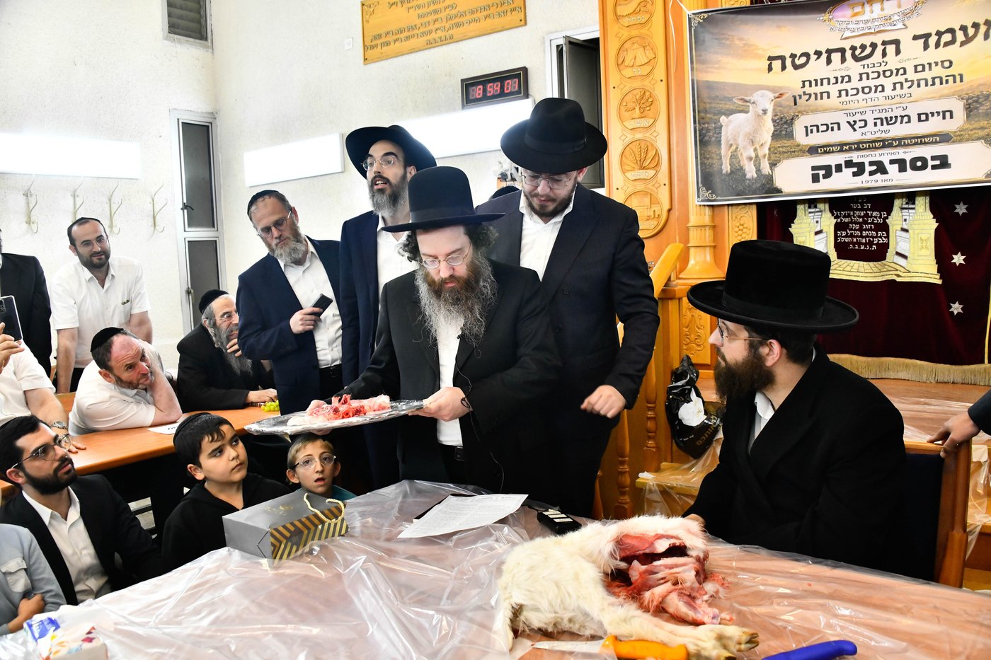 מעמד שחיטת גדי בבני ברק