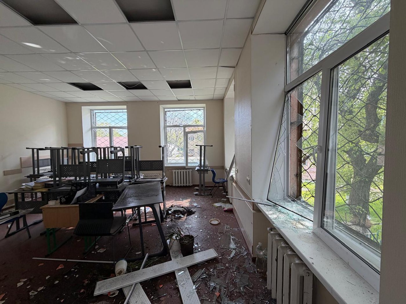 "הפיצוץ האדיר הרעיד את כל הרחוב": הרס רב בבית הספר היהודי