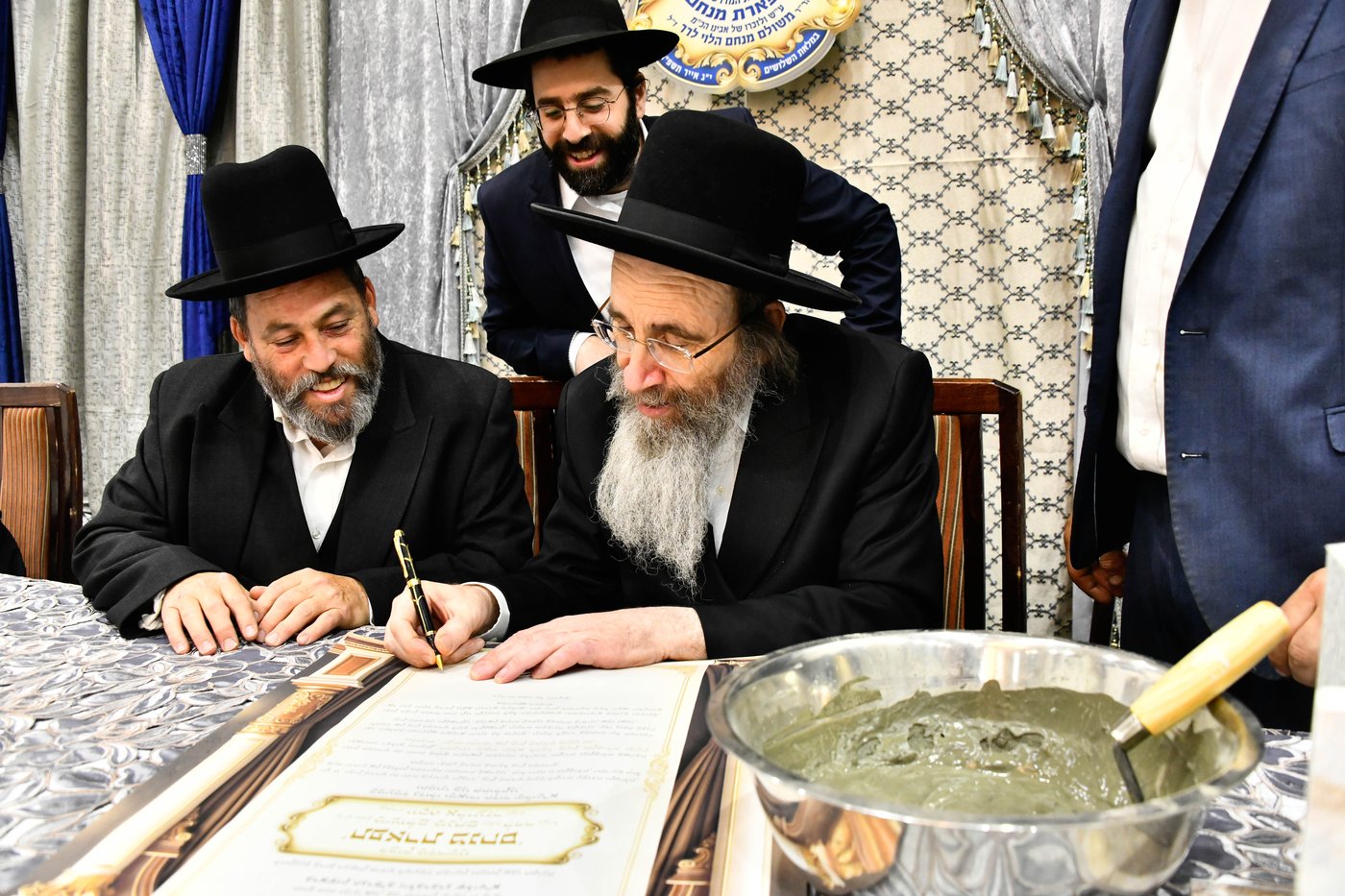 הנחת אבן הפינה לזכרו של הרב לרר ז"ל