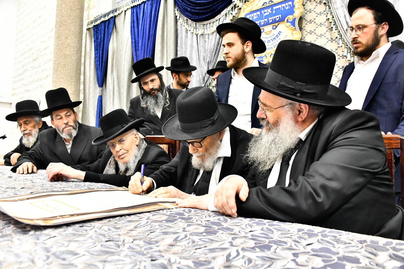 הנחת אבן הפינה לזכרו של הרב לרר ז"ל