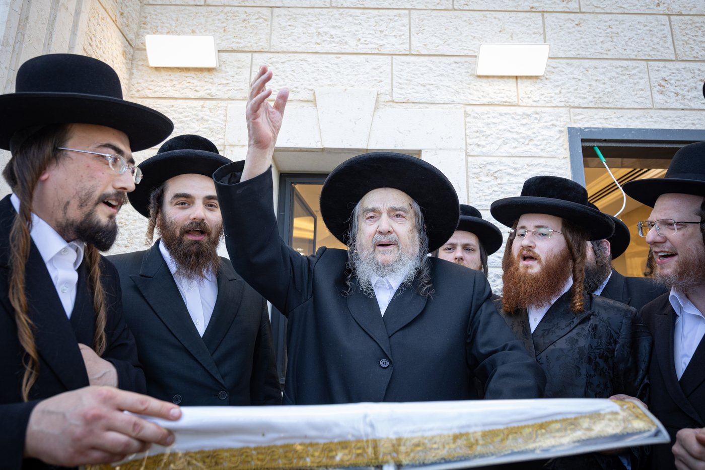 הגרי"מ שכטר בצפון