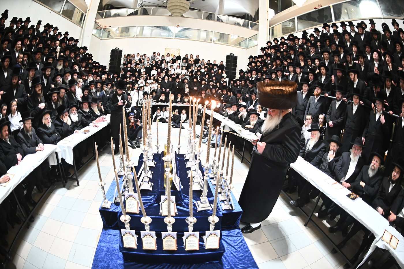 ל"ג בעומר בחצה"ק נדבורנה