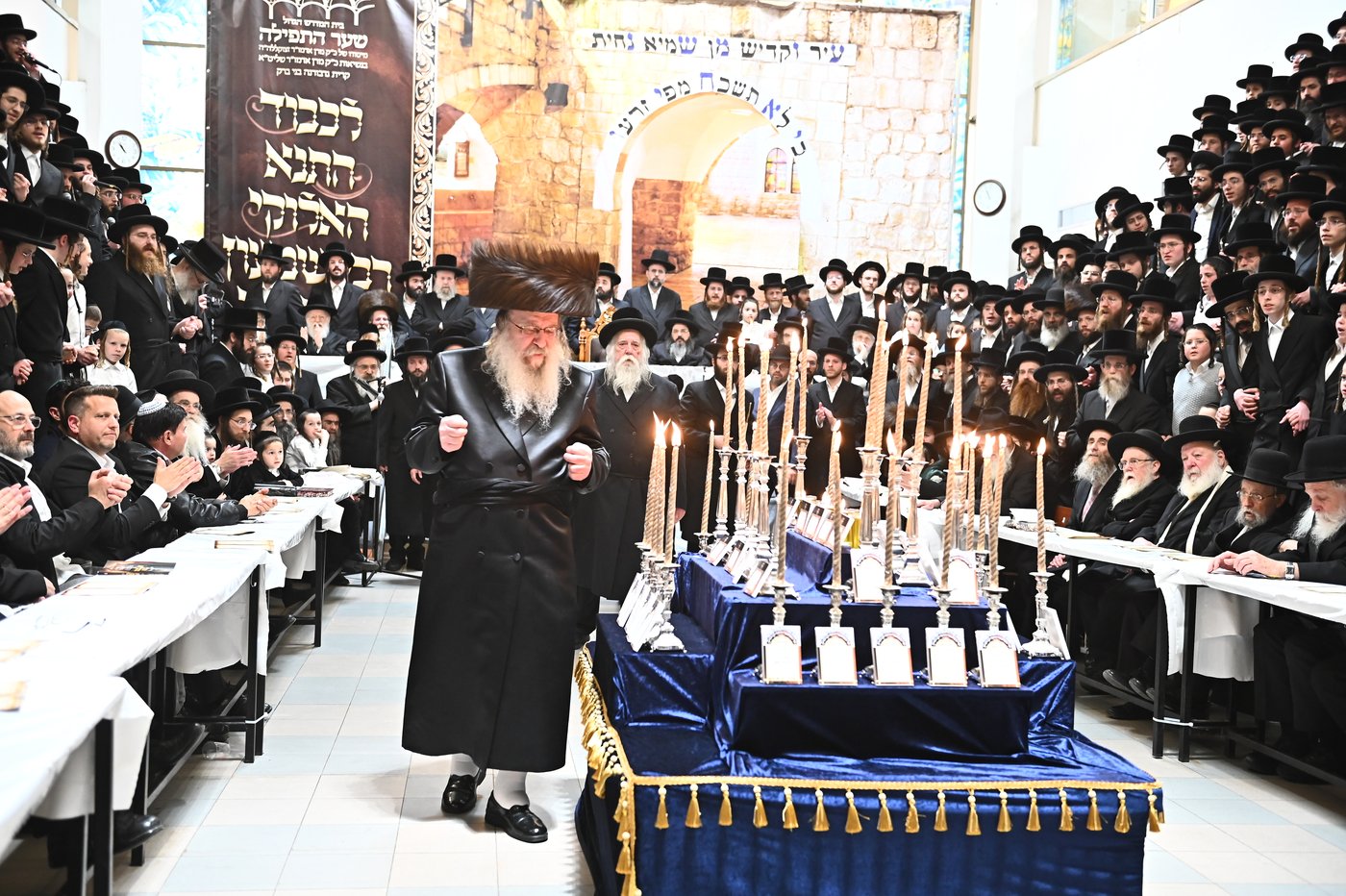 ל"ג בעומר בחצה"ק נדבורנה
