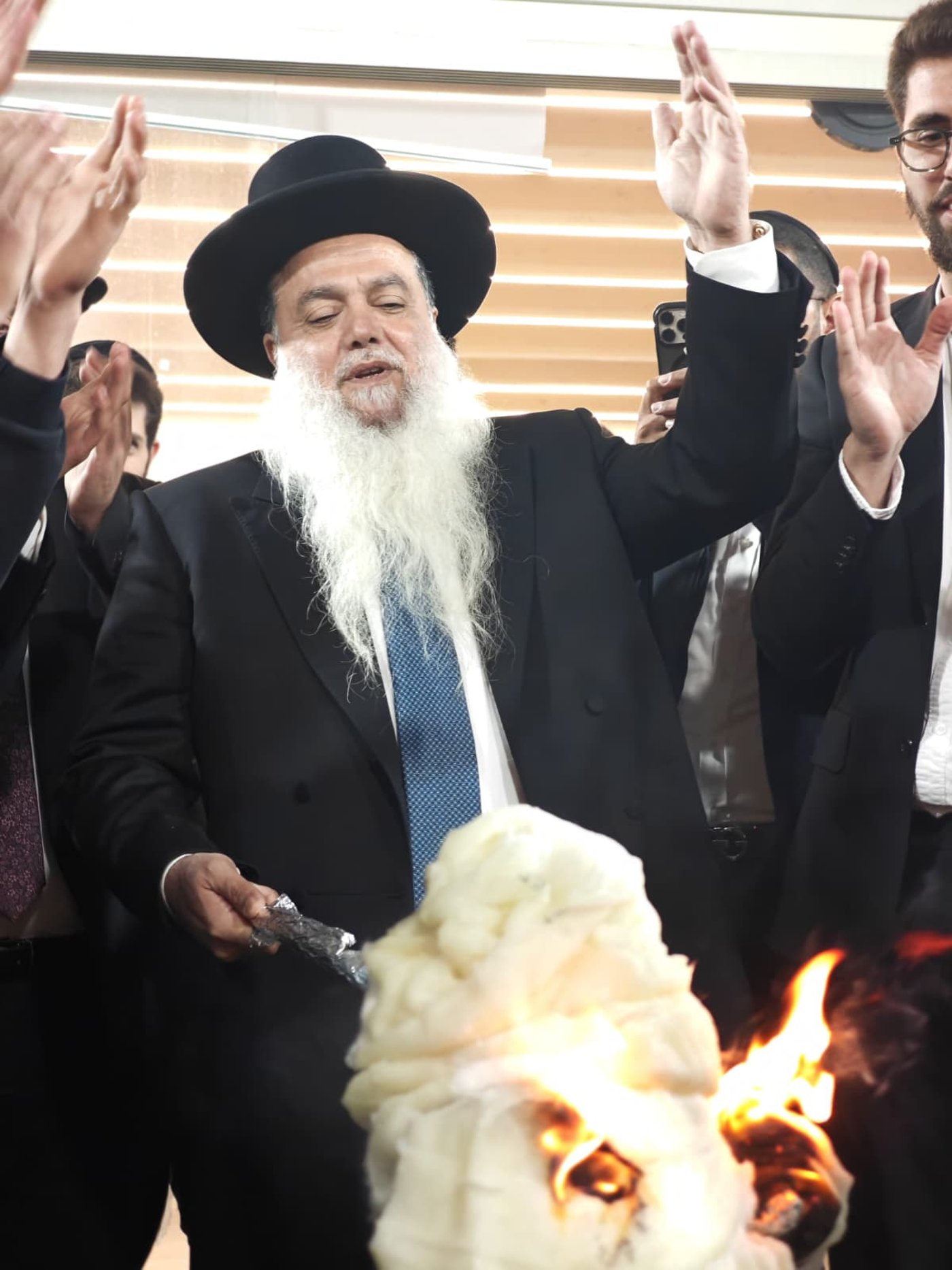 מעמדי ההדלקה של הרב יגאל כהן לכבוד רשב"י
