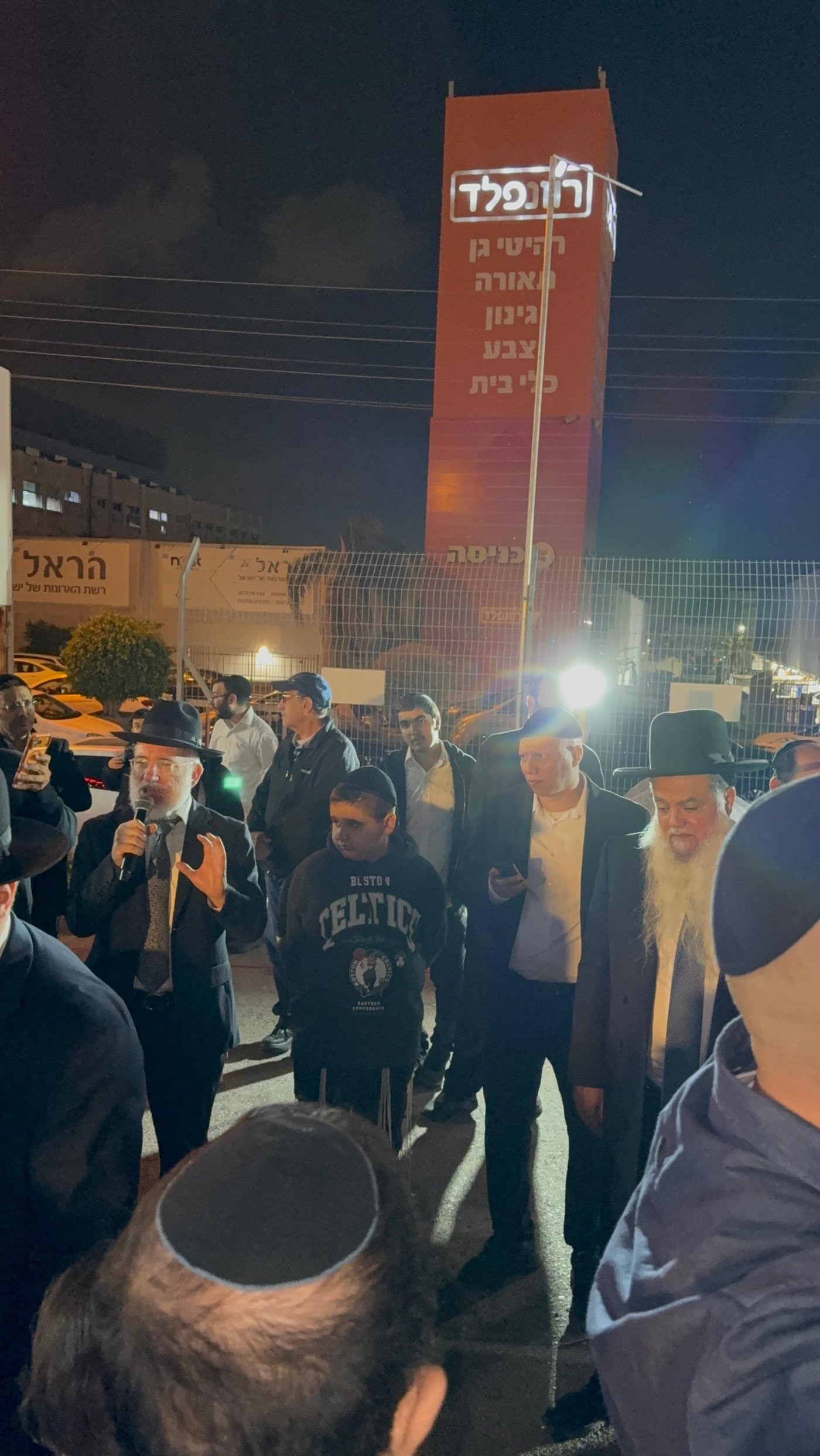 מעמדי ההדלקה של הרב יגאל כהן לכבוד רשב"י