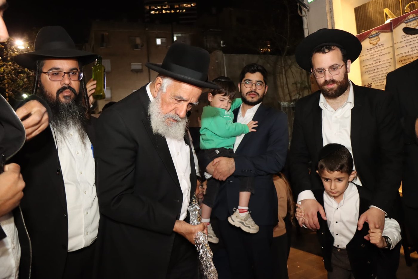 מעמד ההדלקה בקהילת תפארת בנימין 