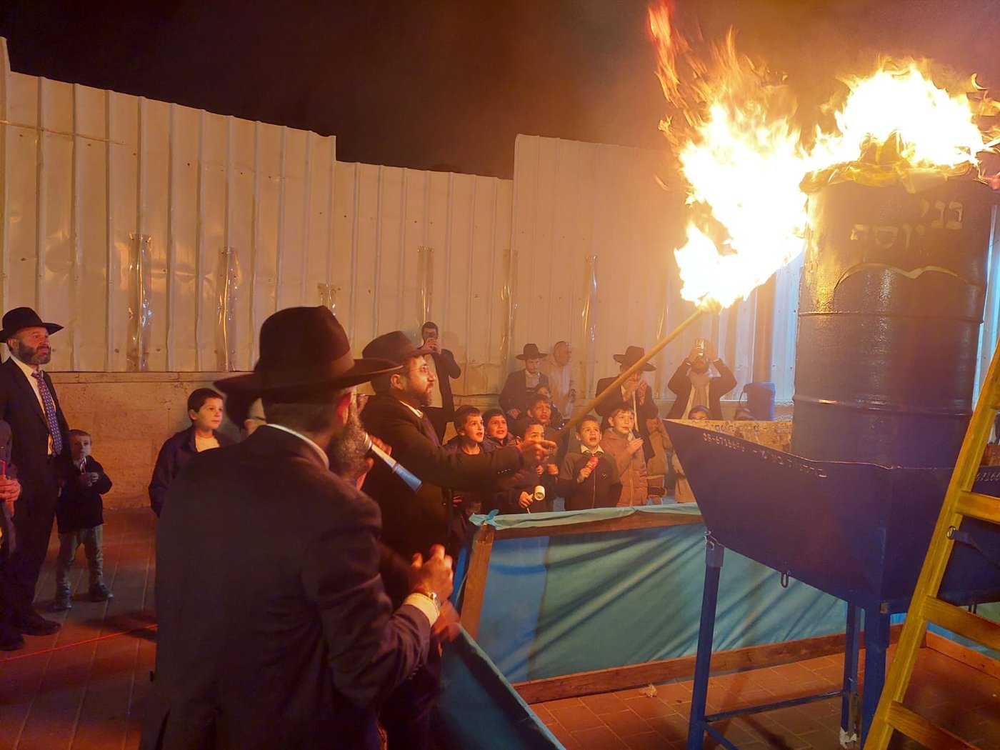 מעמד ההדלקה בת"ת "חזון מאיר ובית ישראל"