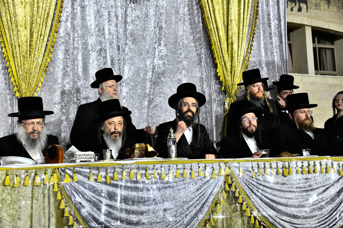 האדמו"ר מזוועהיל בטיש ל"ג בעומר