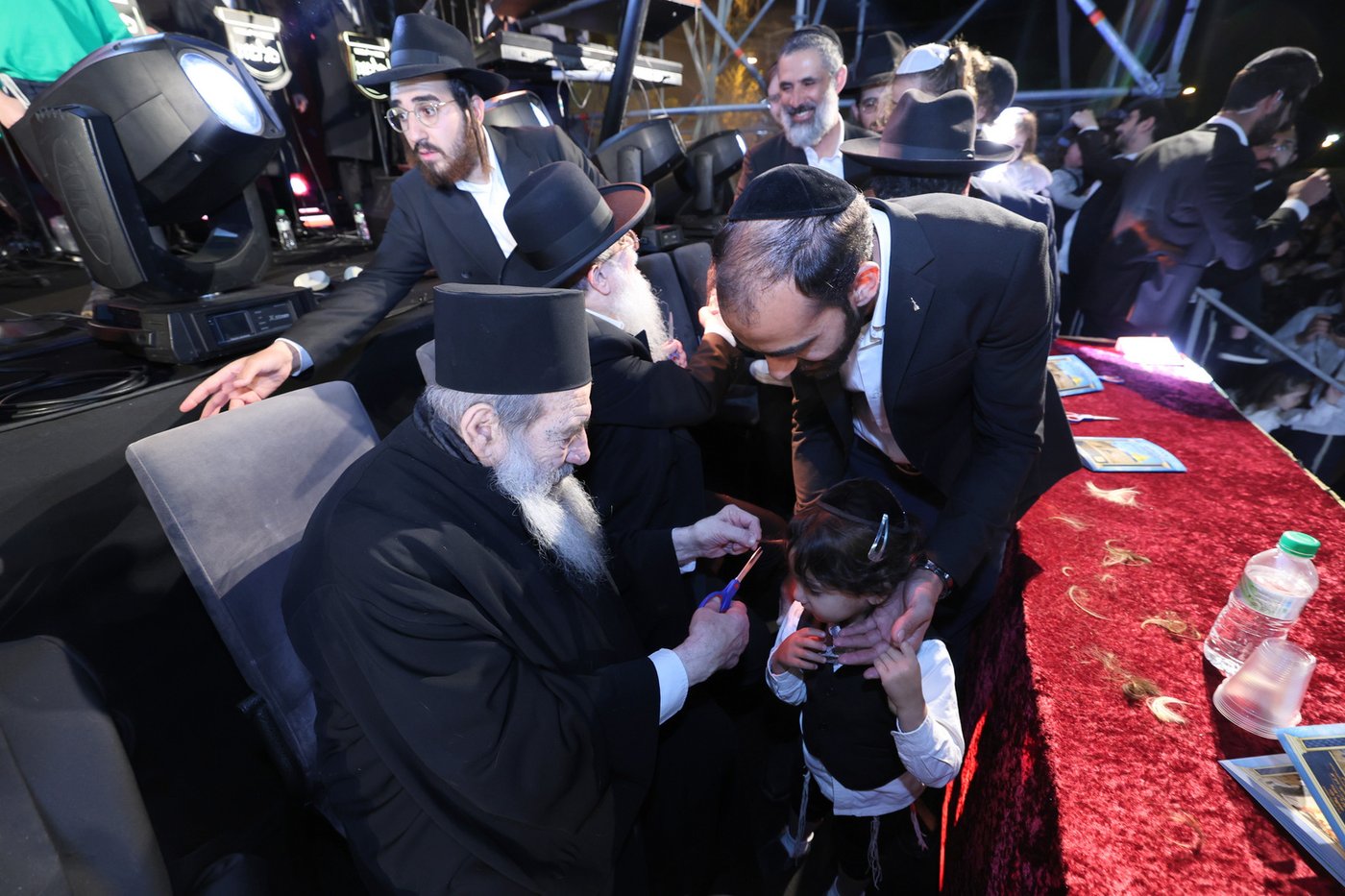 מעמד ההדלקה בבני ברק