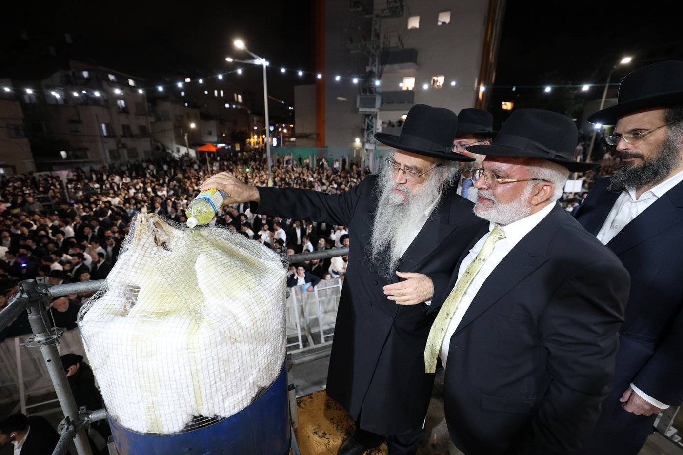 מעמד ההדלקה בבני ברק