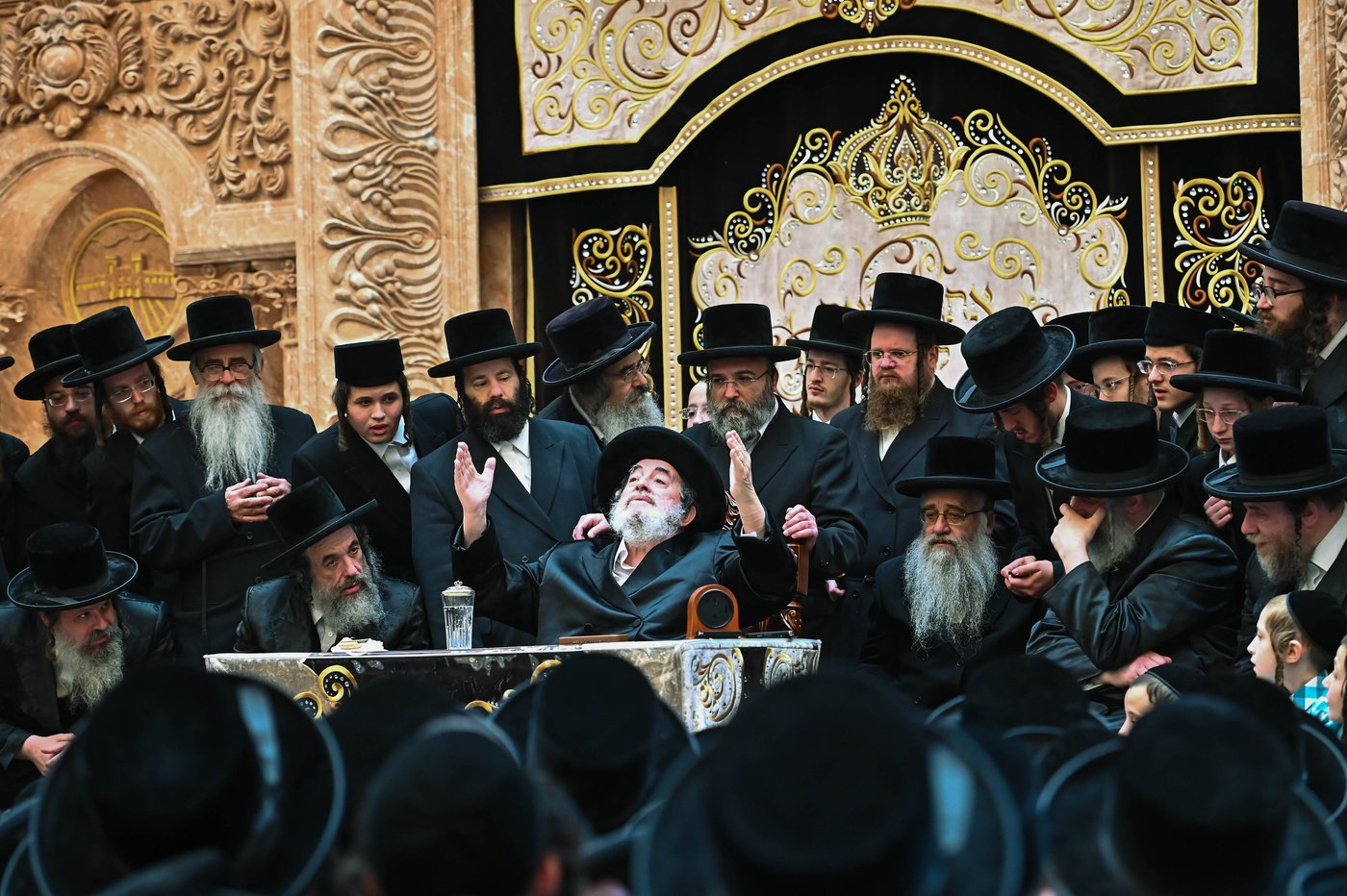 האדמו"ר מויז'ניץ ביריית חץ וקשת