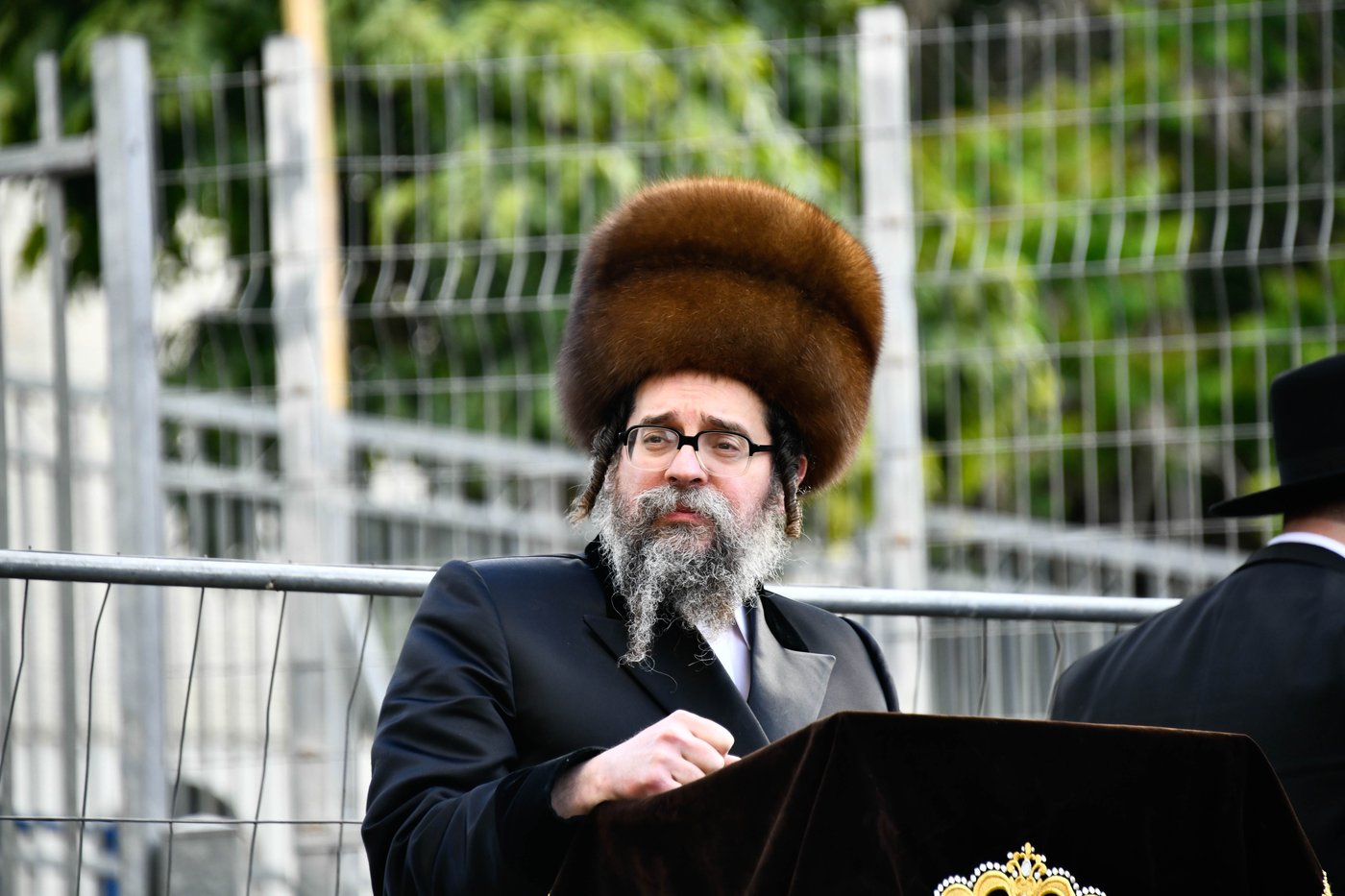 ל"ג בעומר בחצה"ק סקולען ירושלים